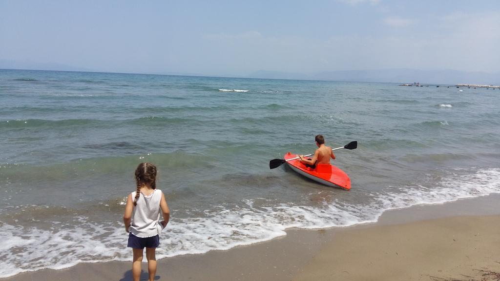 Maro Molos (Corfu)